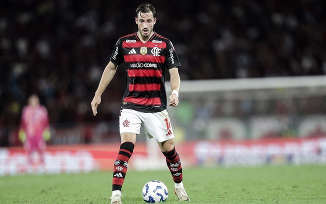Atleta treina em separado desde o retorno da Copa do Mundo Atleta treina em separado desde o retorno da Copa do Mundo