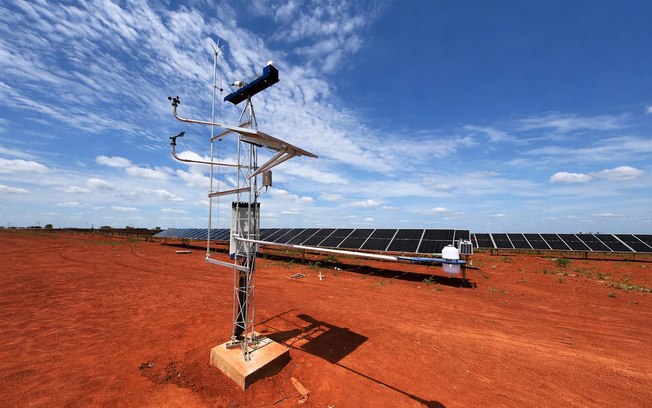 Dados ambientais elevam eficiência em usinas solares