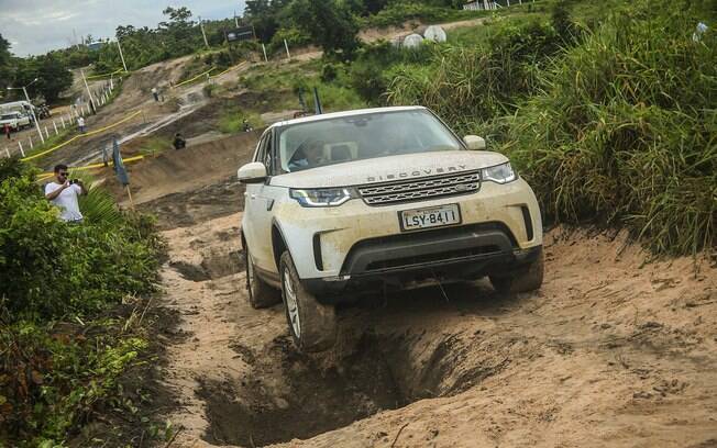 Land Rover Discovery Sport topa qualquer desafio entre os SUVs diesel vendidos atualmente no Brasil