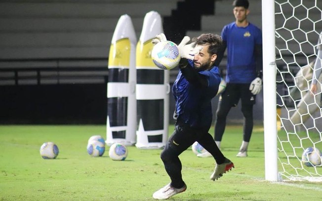 Criciúma busca estrear com vitória no Brasileirão neste sábado (13) diante do Juventude