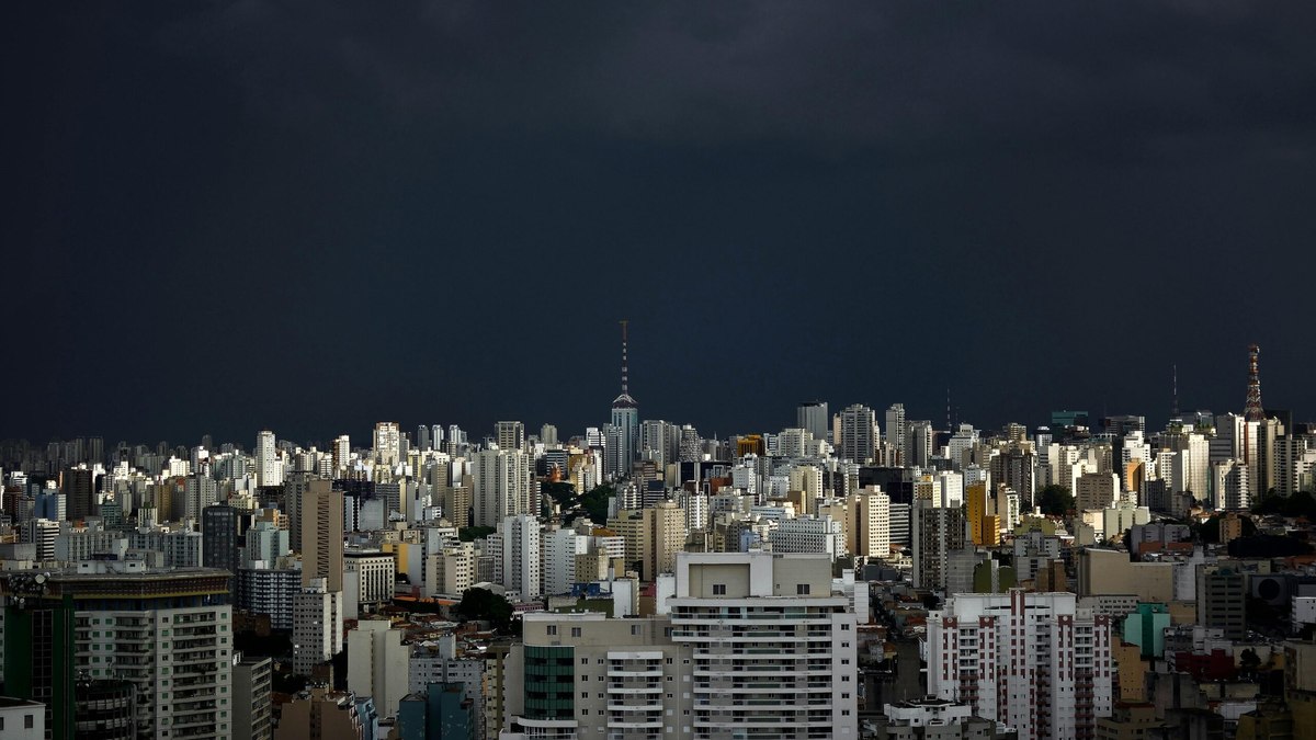 Defesa Civil emite alerta de fortes chuvas para São Paulo entre sexta (18) e domingo (20)