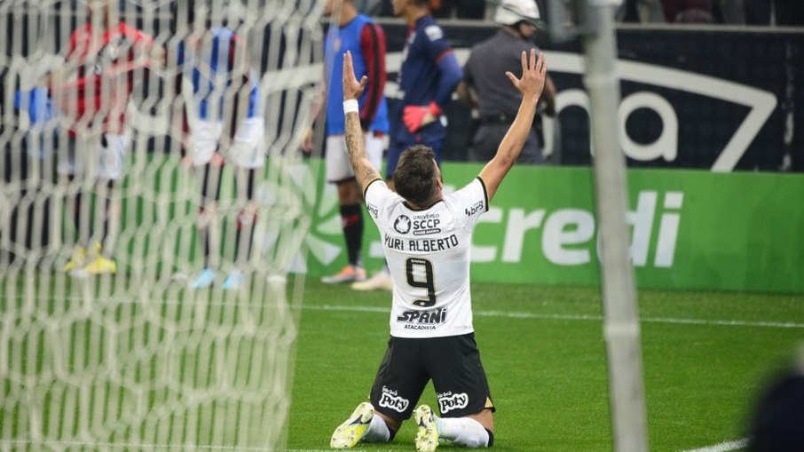 Corinthians eliminou o Atlético-GO na Copa do Brasil