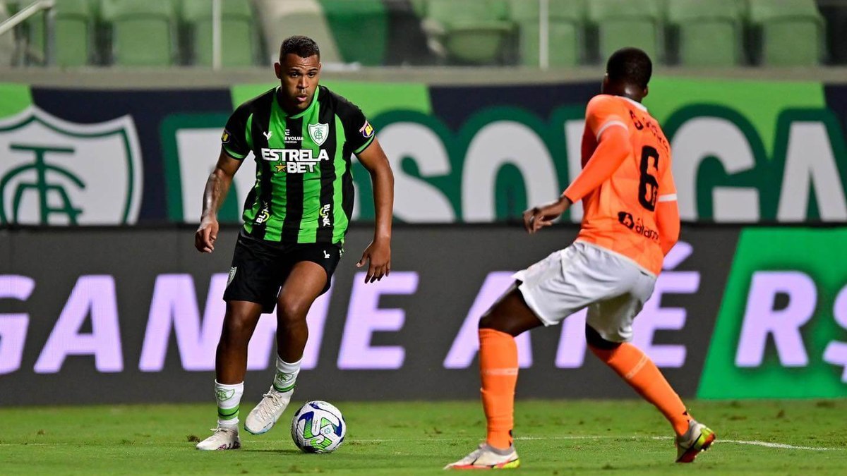 Mikael atuou pelo América-MG na última temporada Mikael atuou pelo América-MG na última temporada
