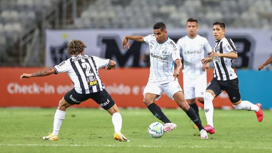 Internacional x Grêmio: onde assistir ao vivo, horário e escalações do jogo  pelo Brasileirão - Lance!