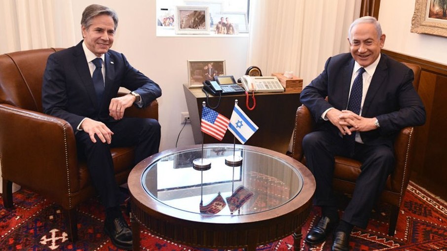 Secretário de Estado dos EUA, Antony Blinken, e primeiro ministro de Israel, Benjamin Netanyahu