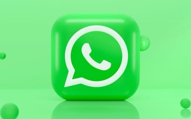 WhatsApp testa barra de resposta fixa na tela de status
