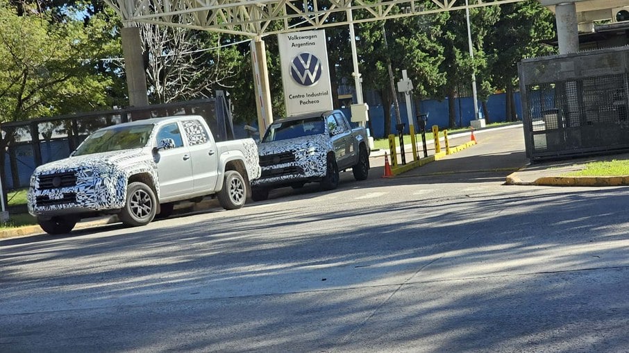 VW Amarok saindo da fábrica em Pacheco, na Argentina