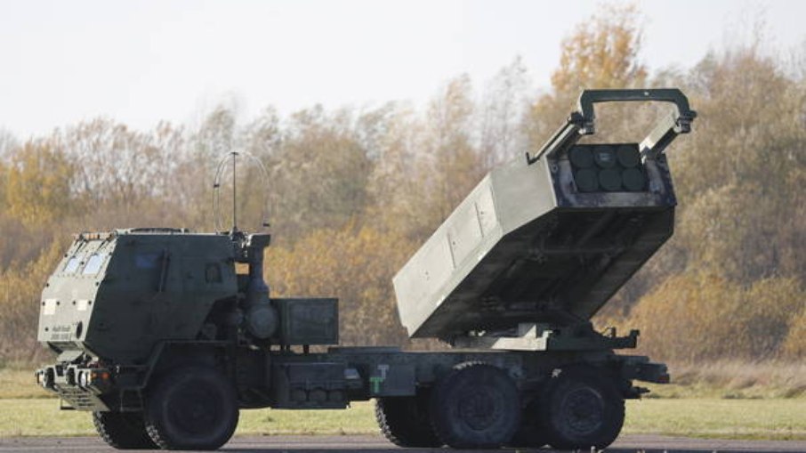 EUA enviou pacote militar com 4 sistemas de lançamento de mísseis à Ucrânia