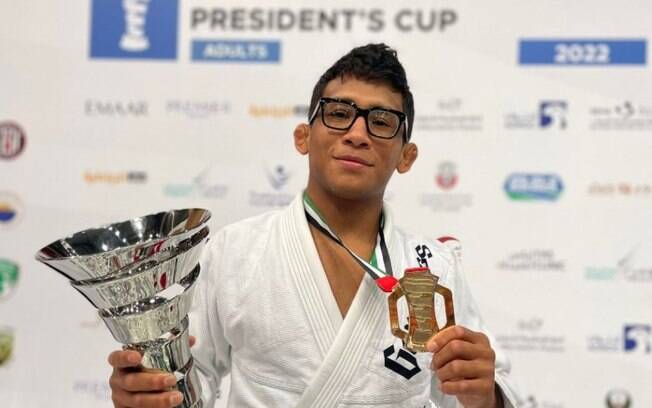 Após vencer o President’s Cup, Lucas Pinheiro se prepara para o King of Mats e o Abu Dhabi Grand Slam de Jiu-Jitsu
