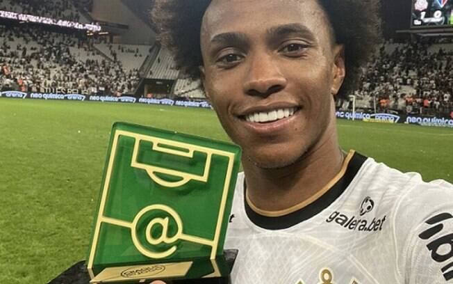 'Foi gol contra, mas conseguimos a vitória', destaca Willian após Corinthians bater Fortaleza