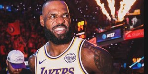 LeBron chega a 300 jogos de playoffs na NBA