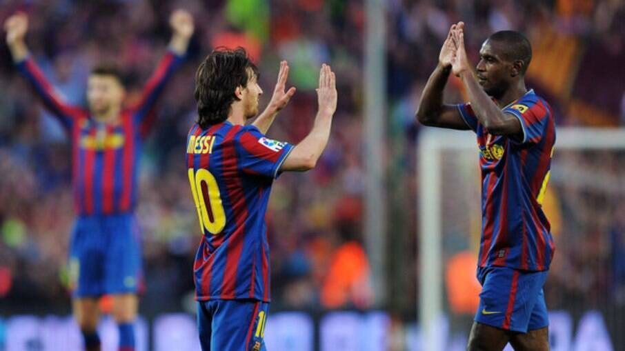 Lionel Messi e Abidal jogaram juntos no Barcelona entre 2007 e 2013