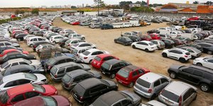 Lei das seguradoras enfrenta boicote para sair da clandestinidade