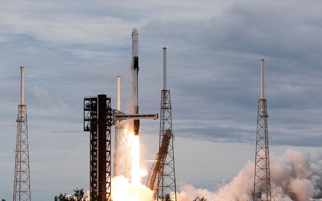 Foguete com nova tripulação da ISS foi lançado de Cabo Canaveral, na Flórida Foguete com nova tripulação da ISS foi lançado de Cabo Canaveral, na Flórida