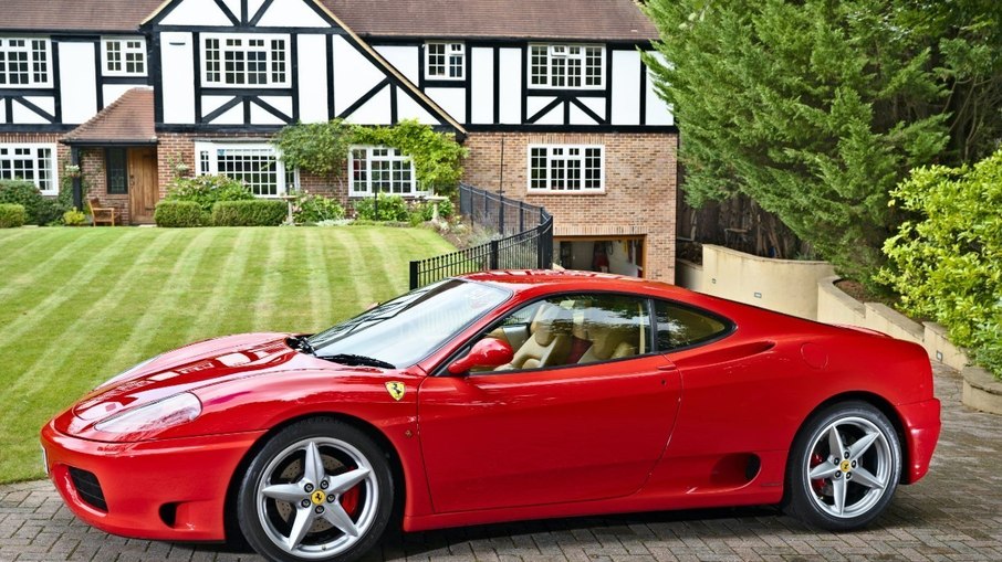 Ferrari 360 Modena de Clapton é um dos primeiros modelo da marca com aerodinâmica mais avançada