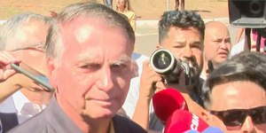 STF forma maioria para manter medidas cautelares contra Bolsonaro