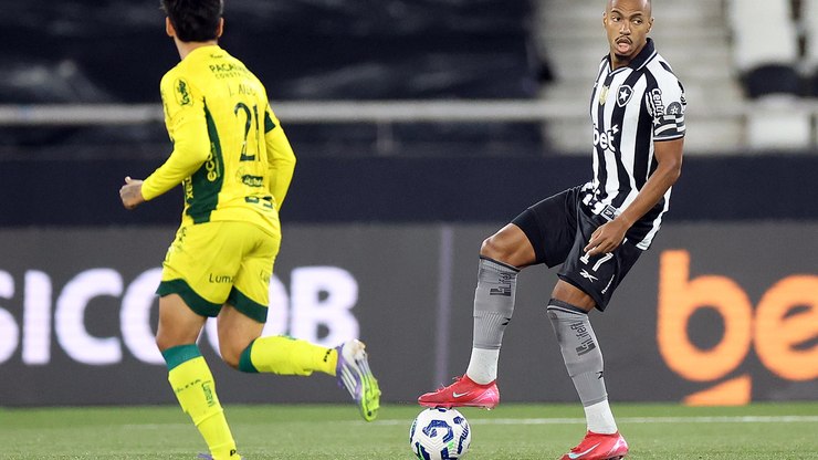 Marlon detona Botafogo após 3 a 3 com Mirassol: "Inadmissível"