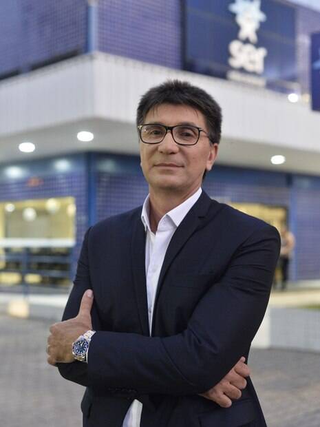 Janguiê na sede da Ser Educacional