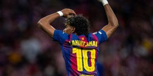 Lamine Yamal pode perder jogos da Copa após possível lesão