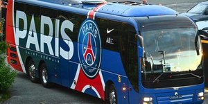 Ônibus do PSG é apedrejado após jogo da Champions League