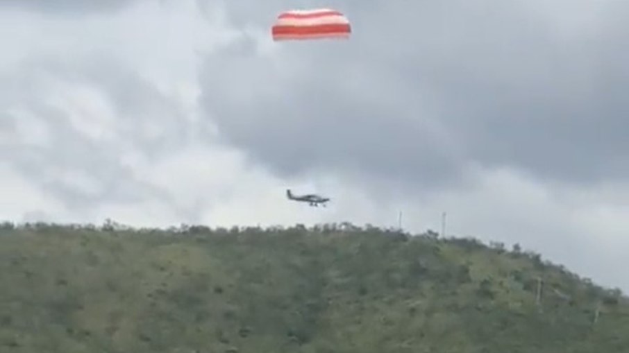 Vídeo: avião com seis pessoas cai em Sabará, em MG