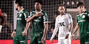 Jogador do Palmeiras é criticado por foto com Neymar após derrota