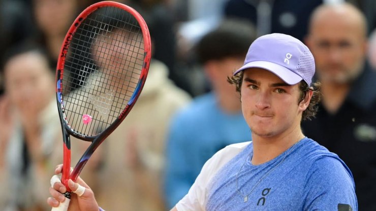 Roland Garros: João Fonseca chora copiosamente após vitória; veja
