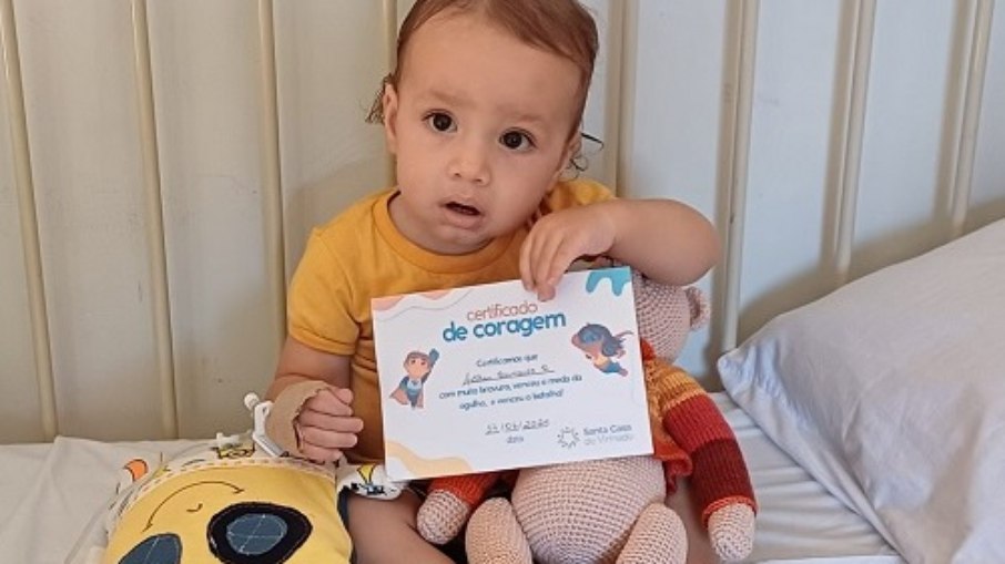 Certificado é uma homenagem  às crianças que enfrentam procedimentos médicos com bravura no setor de Pediatria