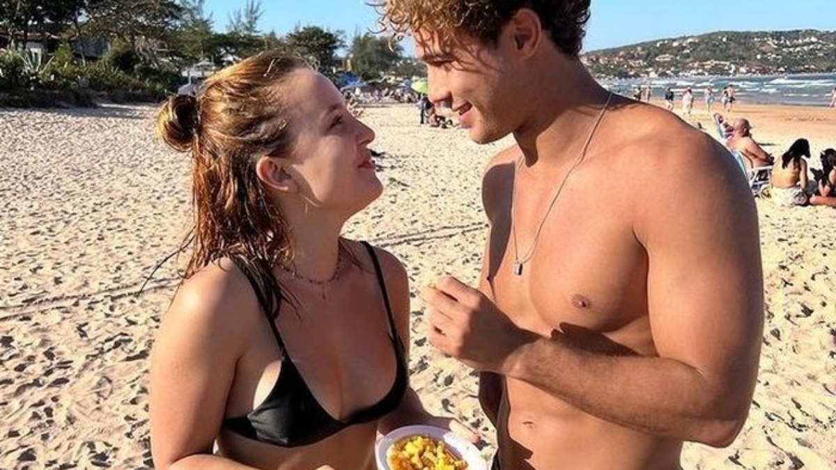 André Luiz Frambach comemora aniversário de namoro com Larissa Manoela