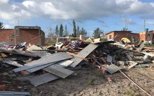 Mais de 100 casas foram demolidas