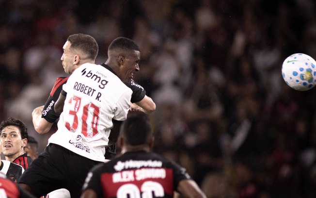 Robert Renan é um dos pilares defensivos do Vasco