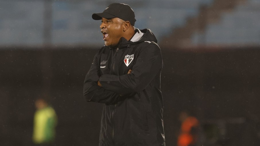 Descartável? Roger Machado avalia peso da Sula para o São Paulo
