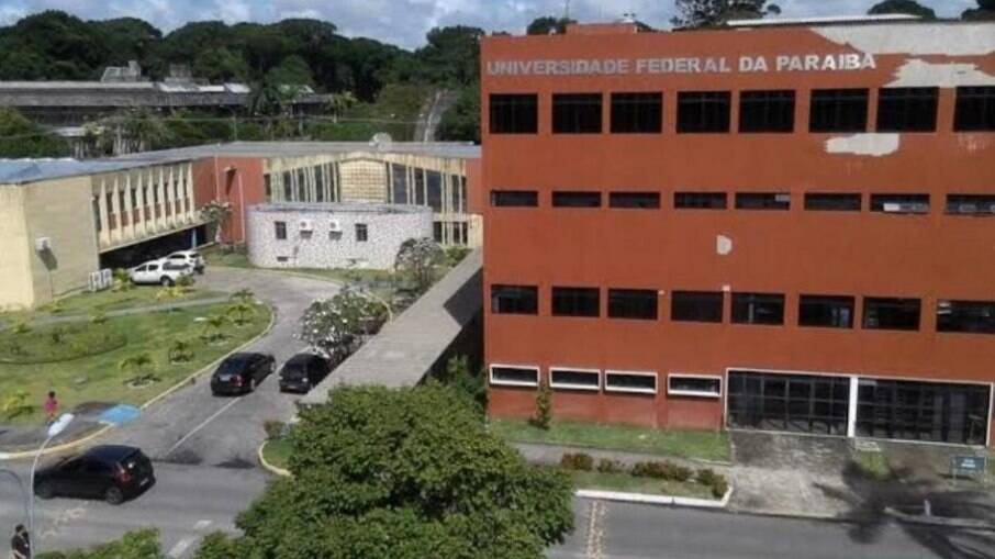 Fachada da Universidade Federal da Paraíba, instituição que irá ajudar as famílias