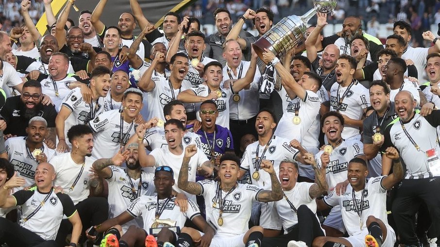 Botafogo conquistou dois títulos importantes no ano passado Botafogo conquistou dois títulos importantes no ano passado