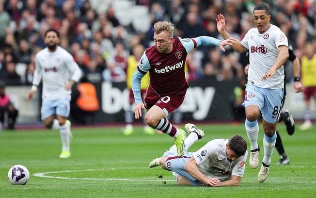 O empate entre West Ham e Aston Villa foi repleto de chances de gol para as duas equipes, além de divididas fortes