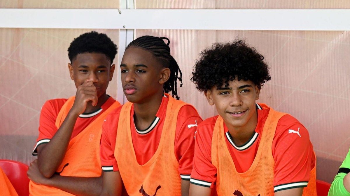 Cristiano Ronaldo Jr iniciou a partida no banco