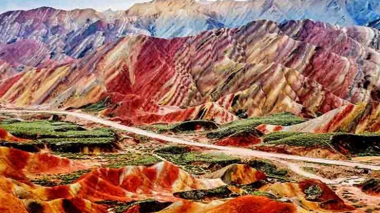 Parque famoso na China impressiona com paisagem ‘‘alienígena’’