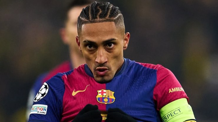 Barcelona%20toma%20decis%C3%A3o%20sobre%20futuro%20de%20Raphinha%20na%20equipe