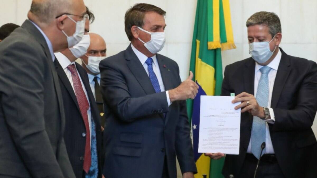 Bolsa órgão critica falta de transparência na MP do Auxílio Brasil | Economia | iG