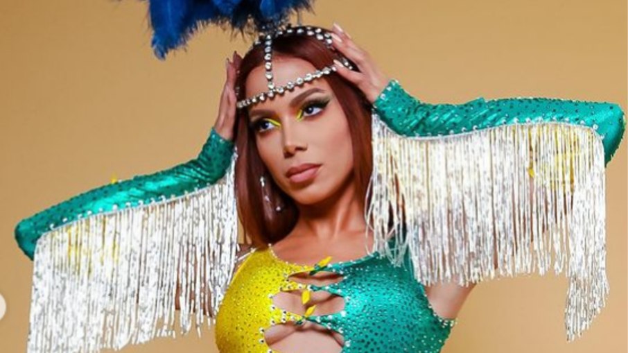 Anitta manda recado afiado para quem vai ao bloco dela: 'Tenha senso'