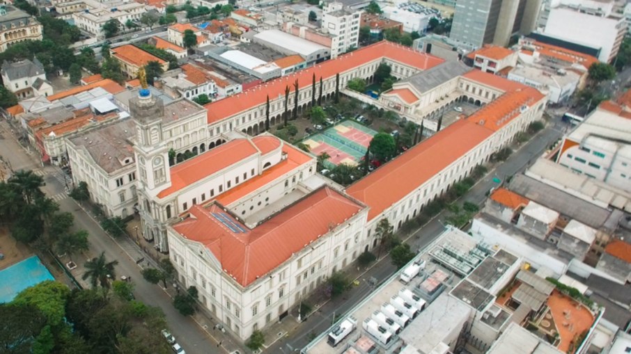 Liceu Coração de Jesus atende alunos da Rede Municipal de Ensino