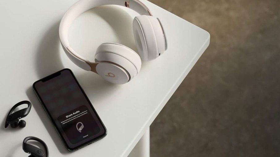 A Beats disponibilizou ofertas nos modelos de fone de ouvido populares na Amazon para presentear no Dia dos Namorados. Confira! 