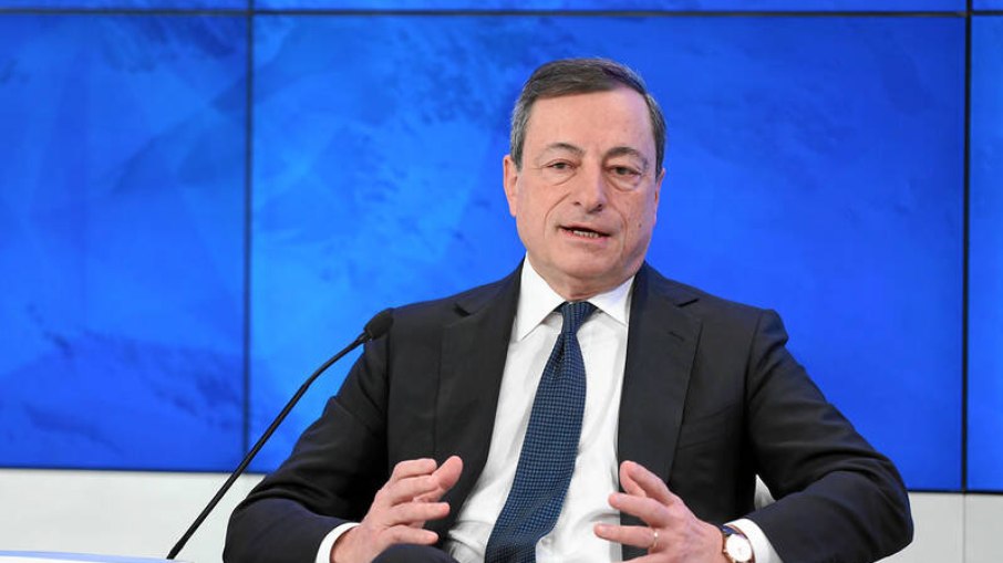 Mario Draghi reúne forças políticas e apoio da população para formar novo governo na Itália