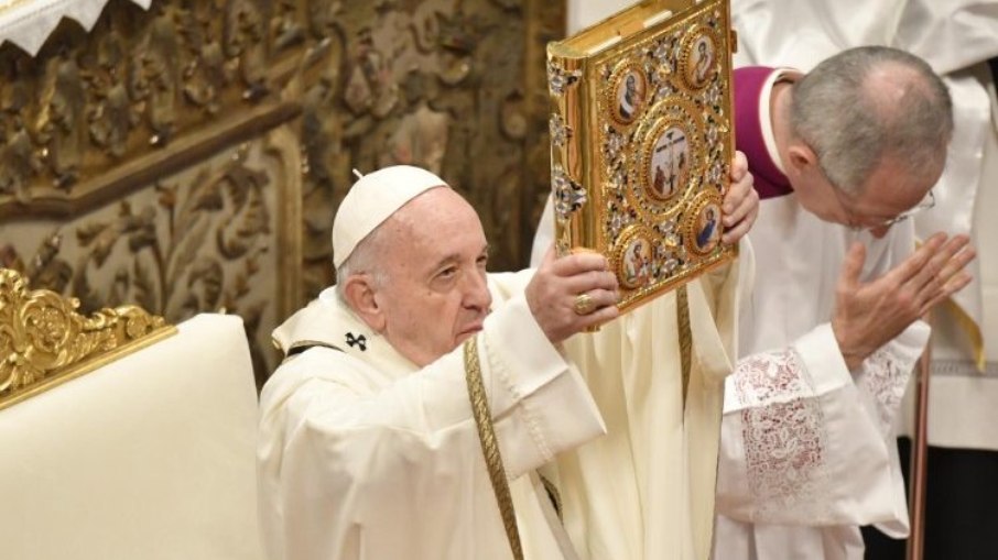 Papa Francisco em celebração na Basílica de São Pedro Papa Francisco em celebração na Basílica de São Pedro