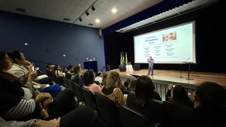 Dentistas de Vinhedo participam de capacitação em Itupeva