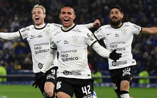 Giovane em ação pelo Corinthians
