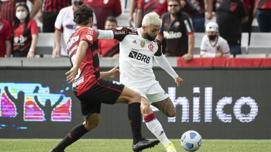 Athletico-PR busca empate contra o Flamengo nos acréscimos da segunda etapa