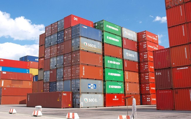 Tufões na China ameaçam abastecimento de pneus no Brasil