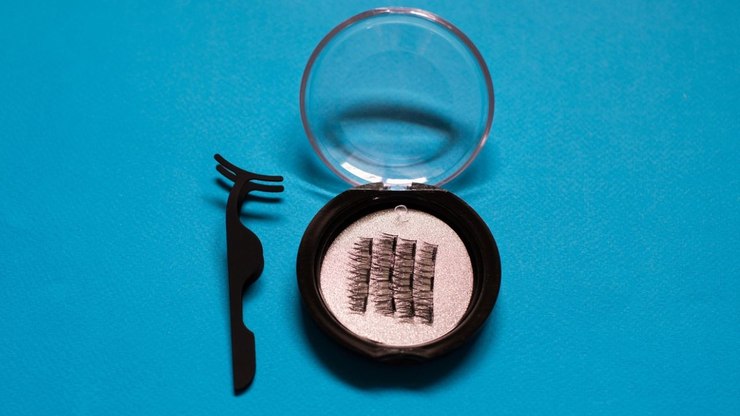 Conheça 5 marcas de cílios postiços magnéticos e dê adeus às colas