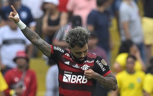 Flamengo vence Sporting Cristal e avança em primeiro na Libertadores